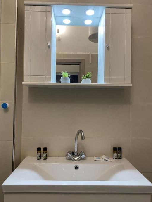 Elia'S Boutique Apartment 스파르티 외부 사진
